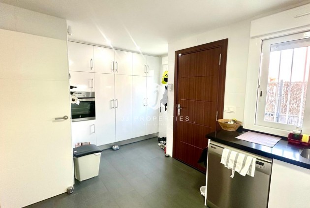 Segunda mano - Chalet -
Torrevieja - aguas nuevas