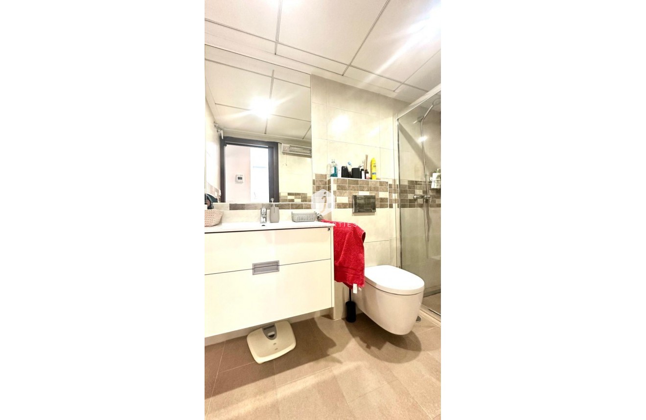 Segunda mano - Chalet -
Torrevieja - aguas nuevas