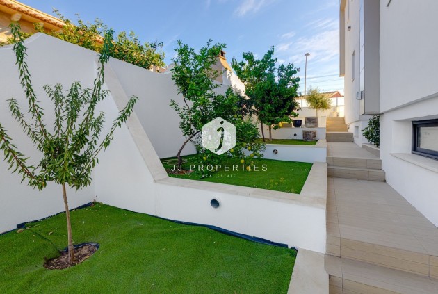 Segunda mano - Villa -
Torrevieja - Costa Blanca