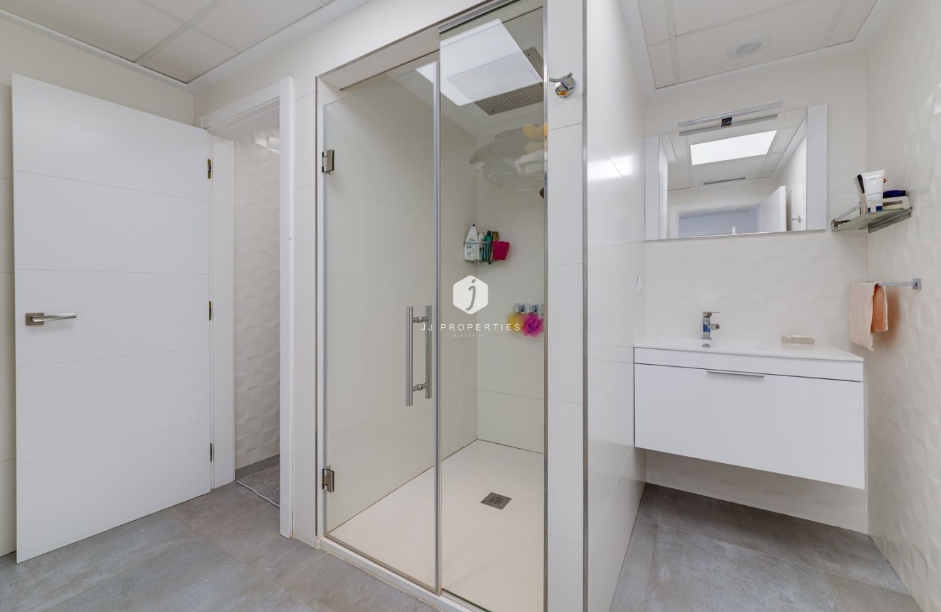 Segunda mano - Villa -
Torrevieja - Costa Blanca