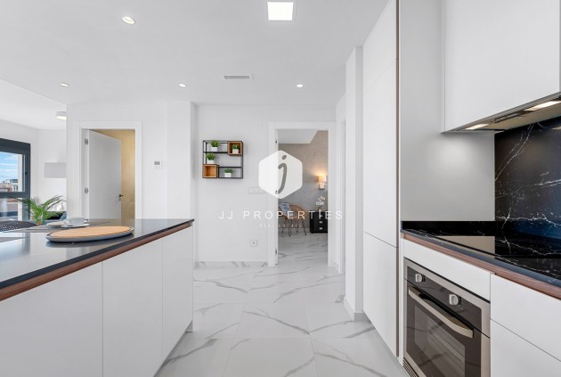 Z drugiej ręki - Daszek -
San Miguel de Salinas - Inland