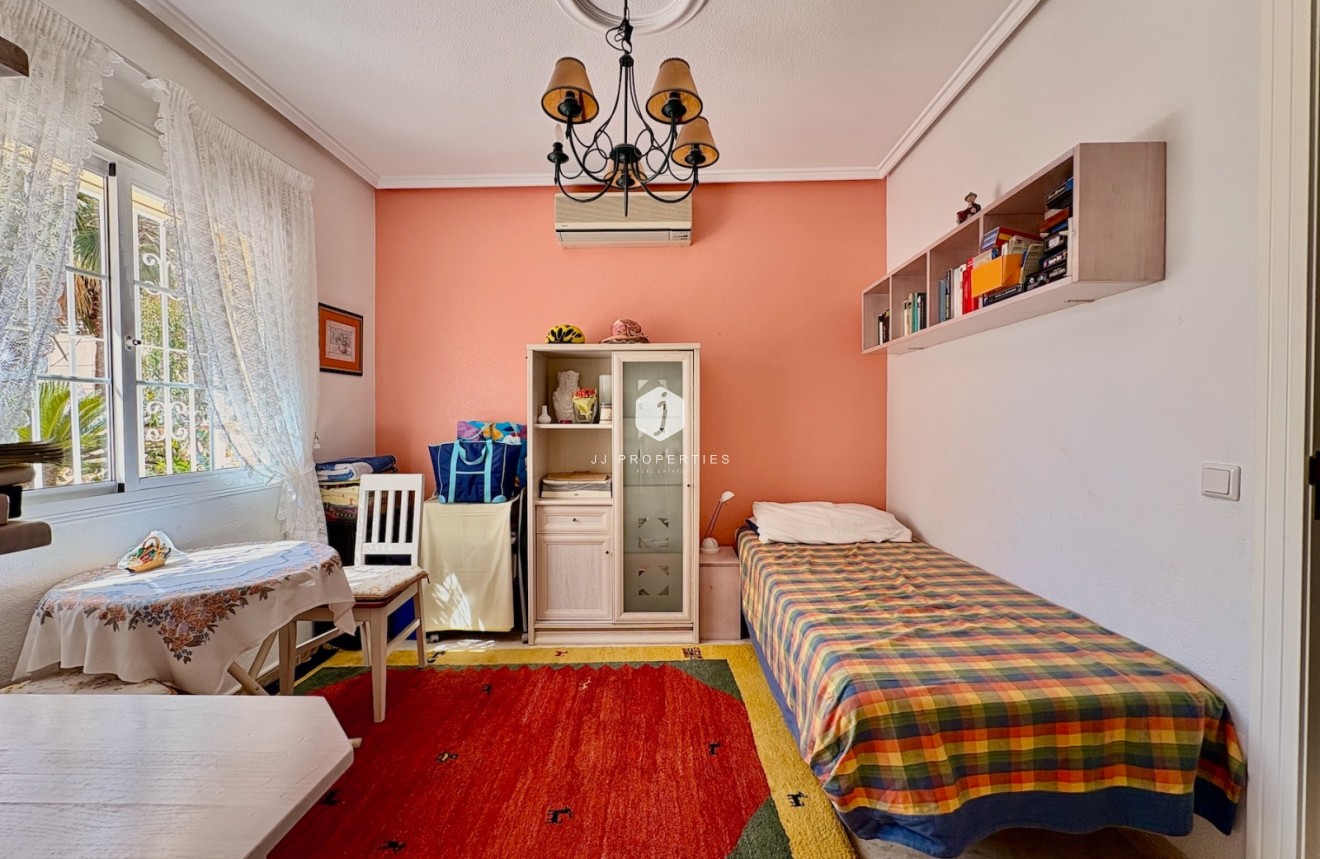 Segunda mano - Chalet -
Rojales - Inland