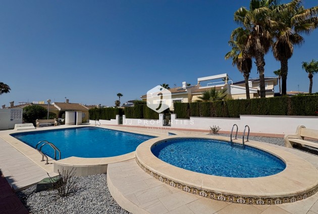 Segunda mano - Chalet -
Rojales - Inland