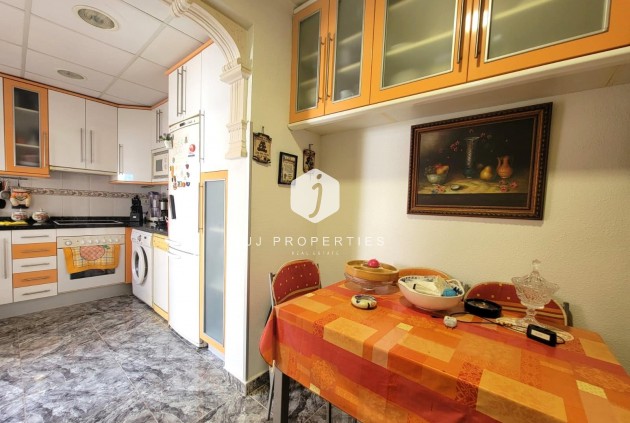 Segunda mano - Bungalow -
Torrevieja - Los Frutales