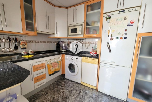 Segunda mano - Bungalow -
Torrevieja - Los Frutales