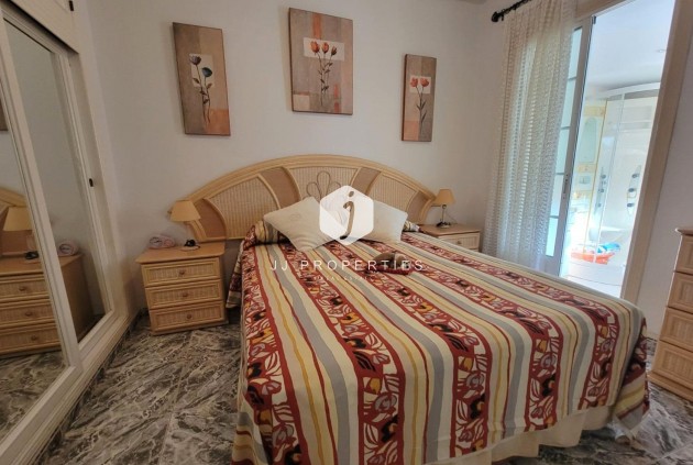 Segunda mano - Bungalow -
Torrevieja - Los Frutales