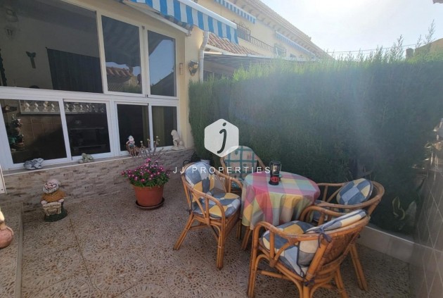 Segunda mano - Bungalow -
Torrevieja - Los Frutales