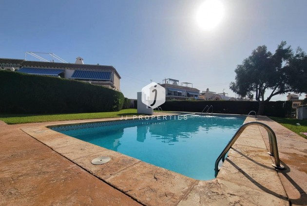 Segunda mano - Bungalow -
Torrevieja - Los Frutales