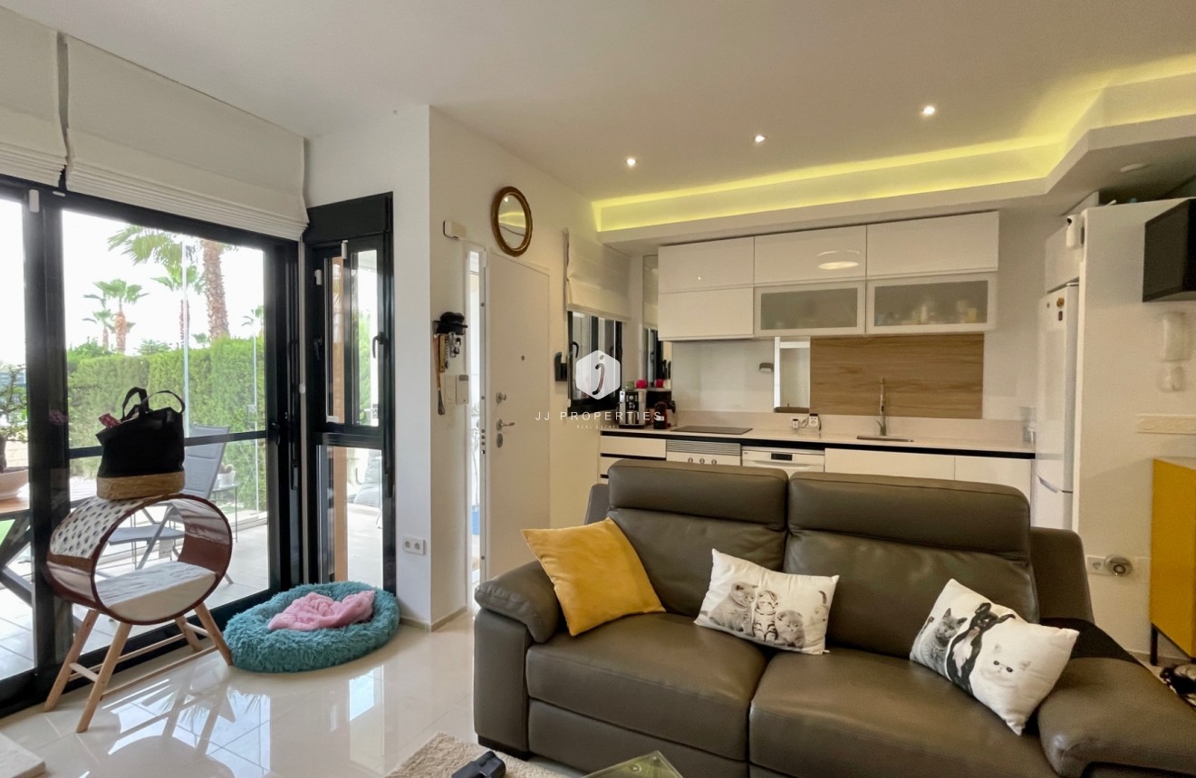 Segunda mano - Apartamento / piso -
Orihuela Costa - Costa Blanca