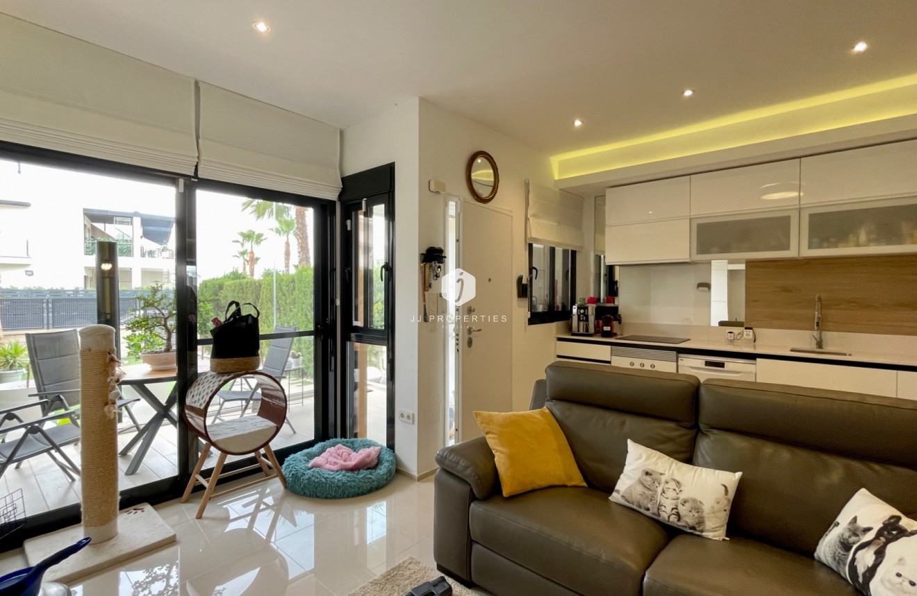 Segunda mano - Apartamento / piso -
Orihuela Costa - Costa Blanca