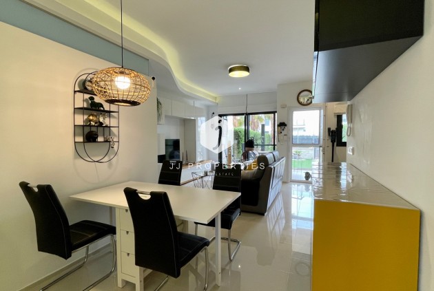 Segunda mano - Apartamento / piso -
Orihuela Costa - Costa Blanca