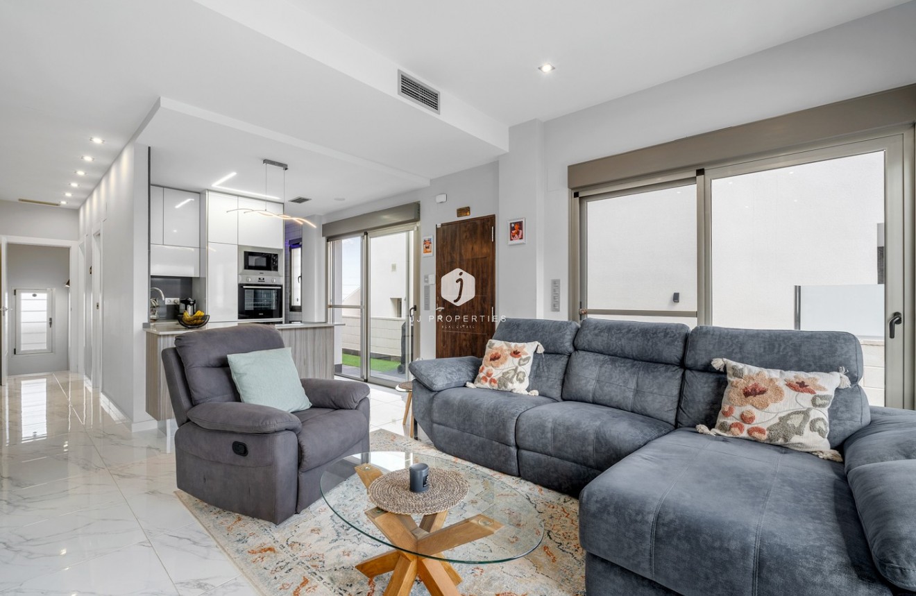 Segunda mano - Villa -
Orihuela Costa - Costa Blanca