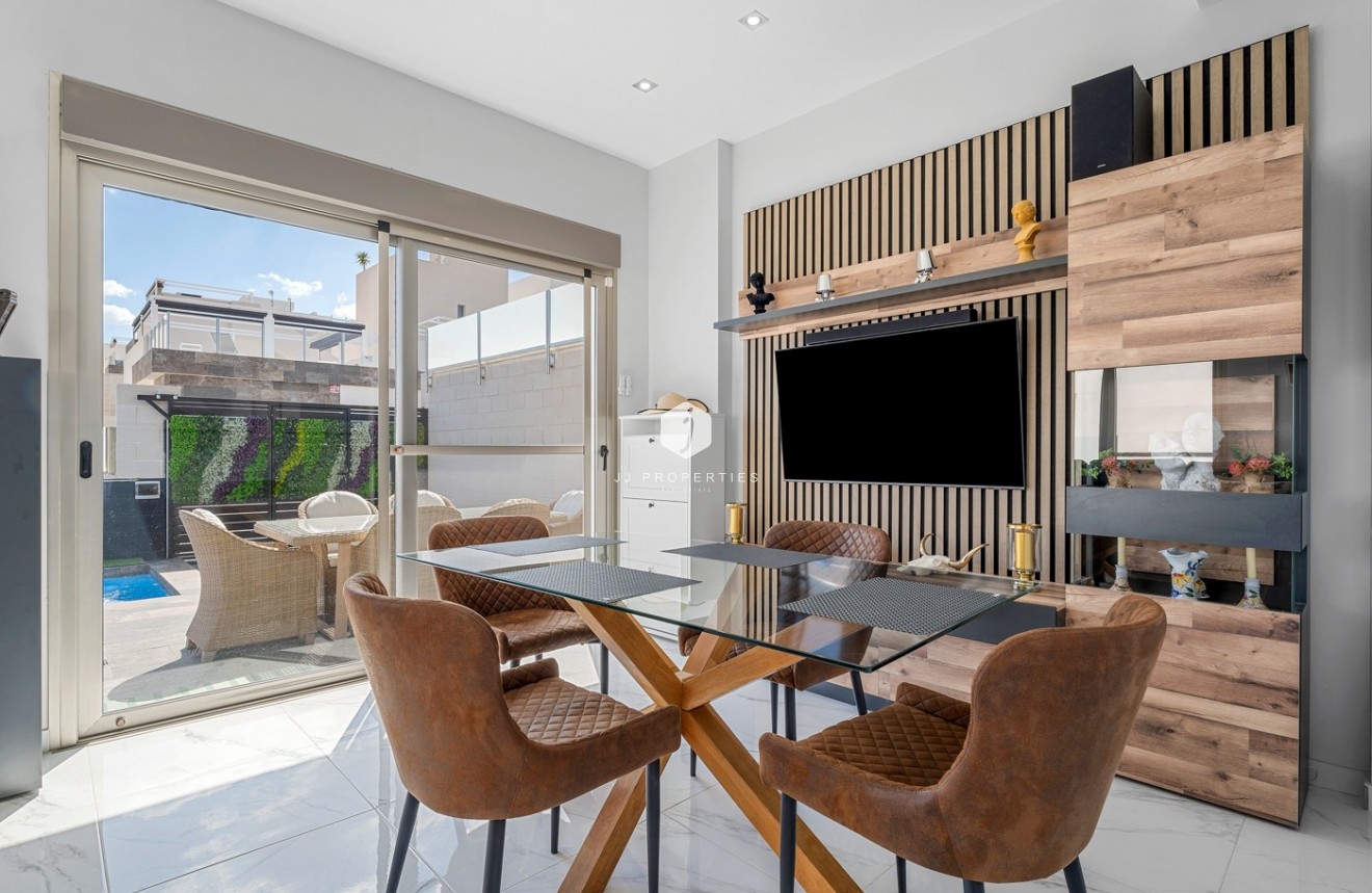 Segunda mano - Villa -
Orihuela Costa - Costa Blanca