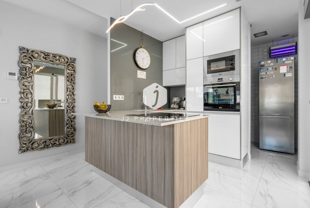 Segunda mano - Villa -
Orihuela Costa - Costa Blanca