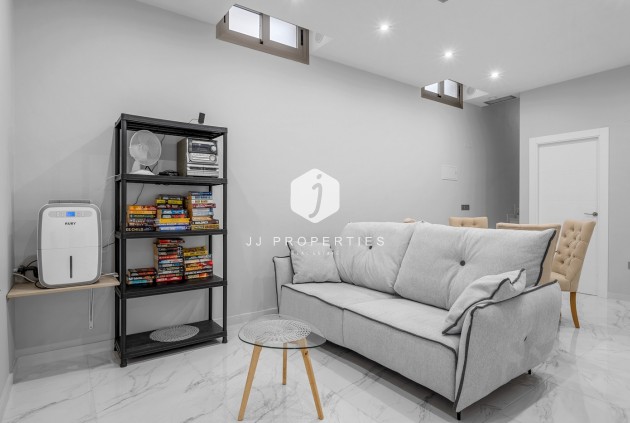 Segunda mano - Villa -
Orihuela Costa - Costa Blanca