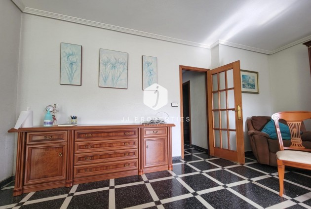 D'occasion - Appartement -
Torrevieja - Centro