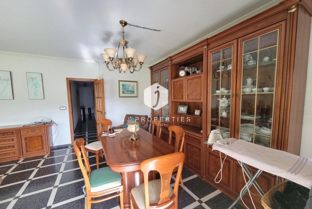 D'occasion - Appartement -
Torrevieja - Centro