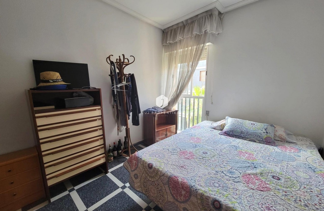 D'occasion - Appartement -
Torrevieja - Centro