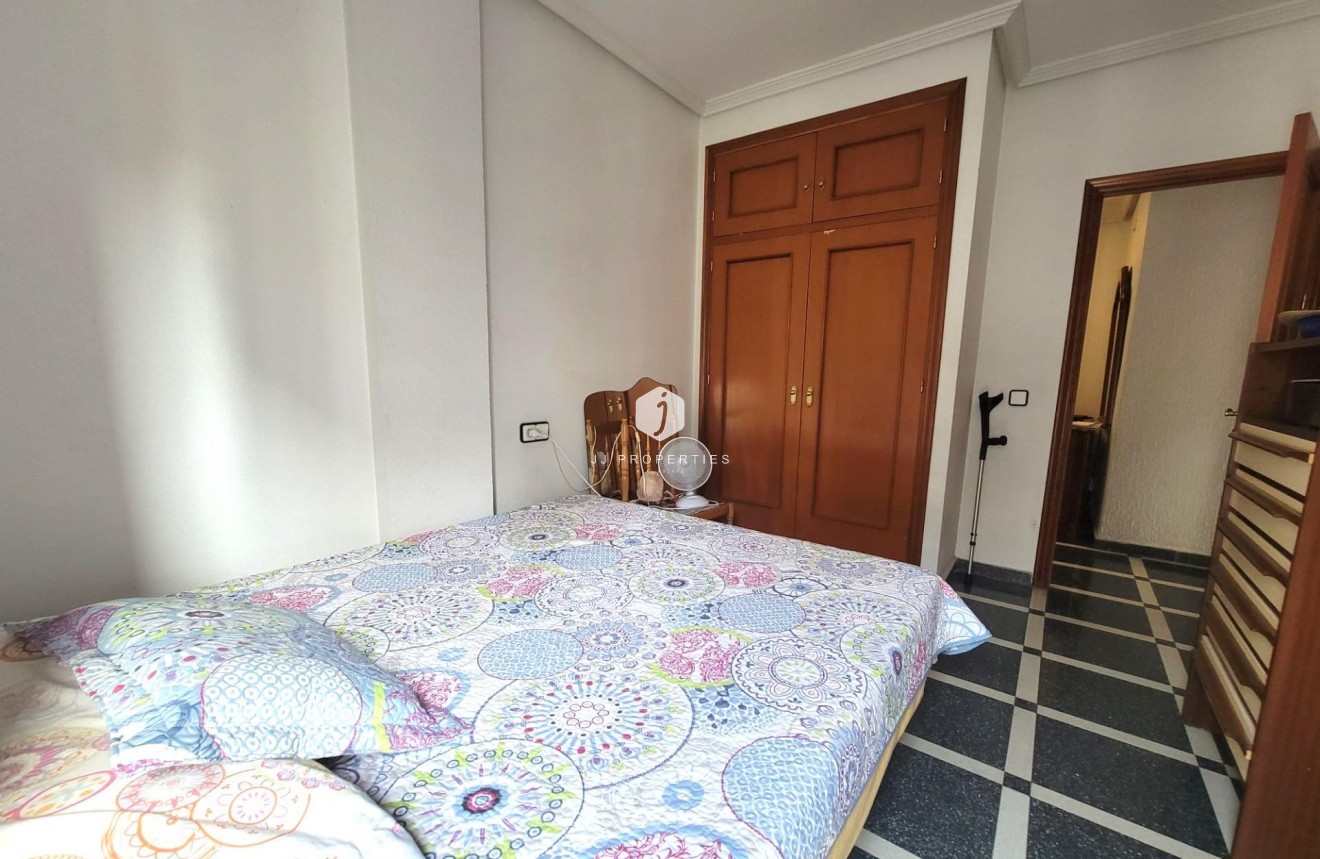 D'occasion - Appartement -
Torrevieja - Centro