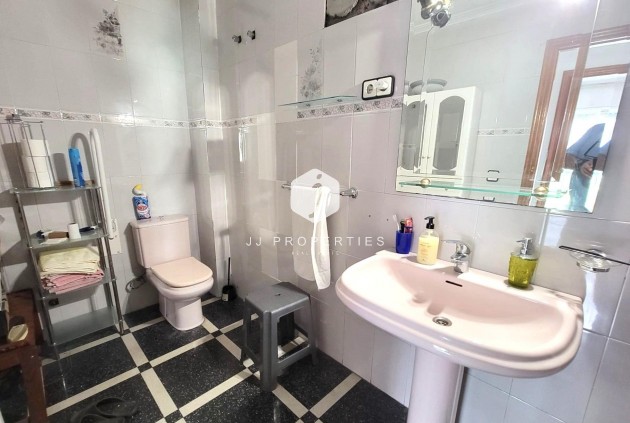 D'occasion - Appartement -
Torrevieja - Centro