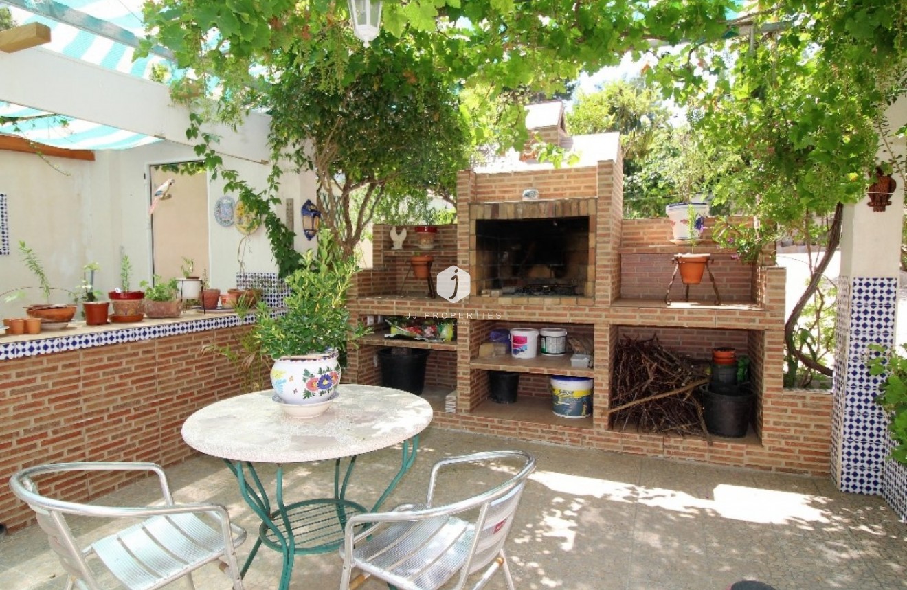 Segunda mano - Villa -
Torrevieja - Los Balcones