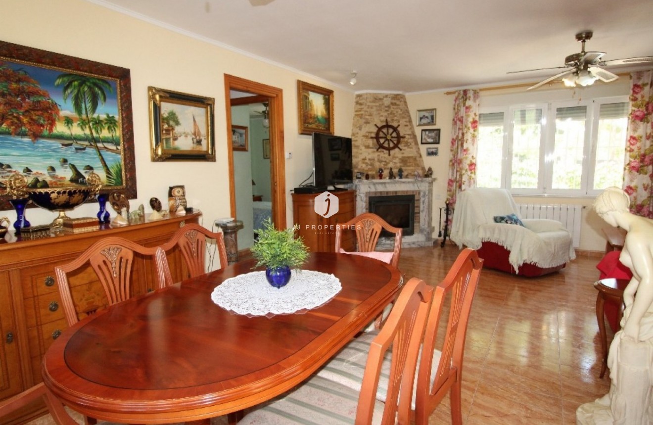 Segunda mano - Villa -
Torrevieja - Los Balcones