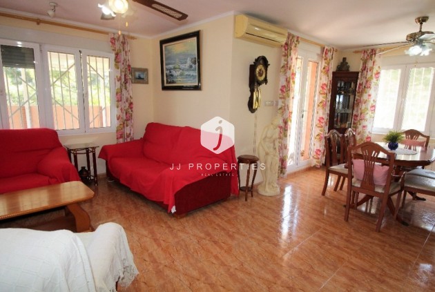 Segunda mano - Villa -
Torrevieja - Los Balcones