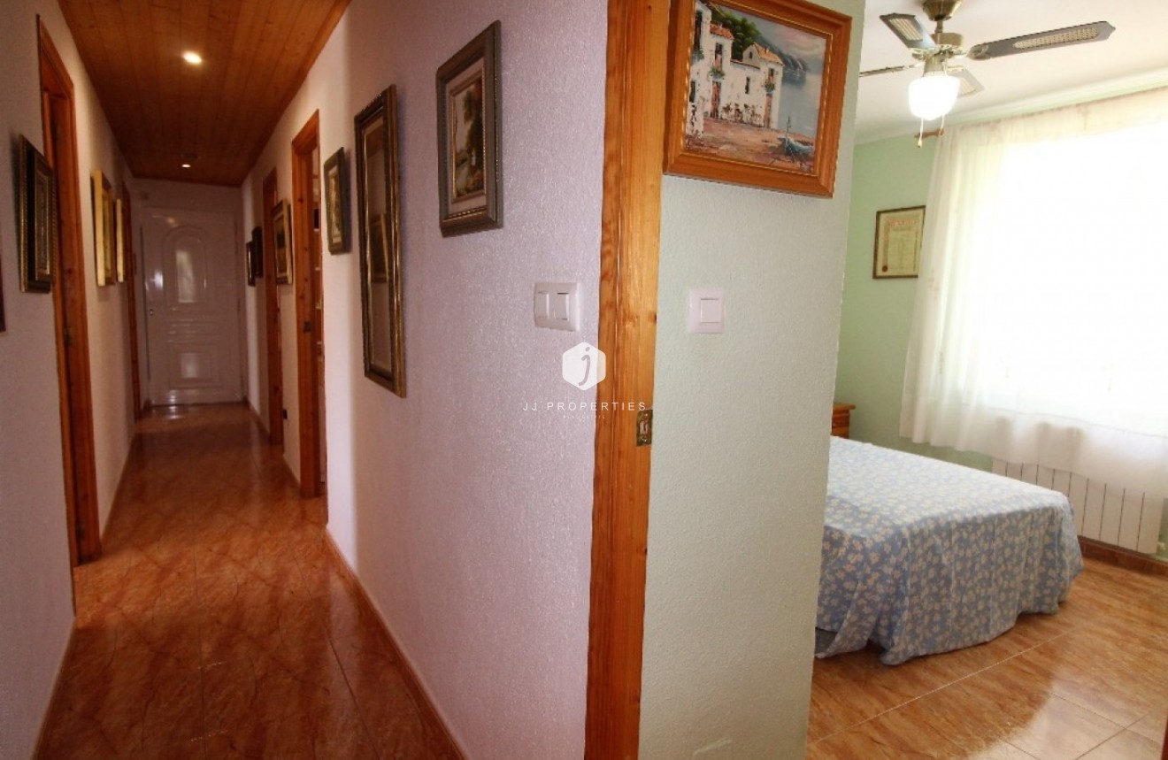 Segunda mano - Villa -
Torrevieja - Los Balcones