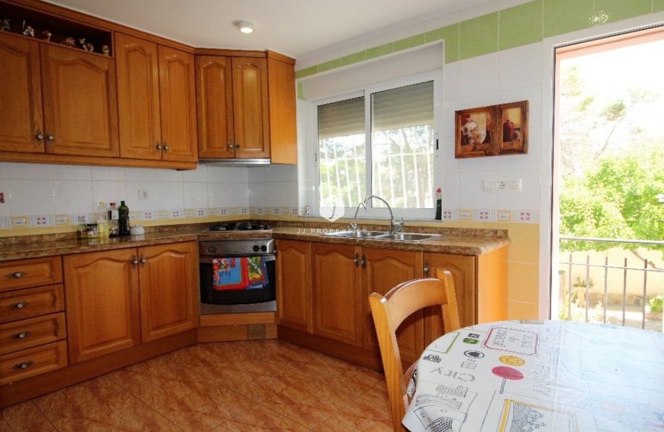 Segunda mano - Villa -
Torrevieja - Los Balcones