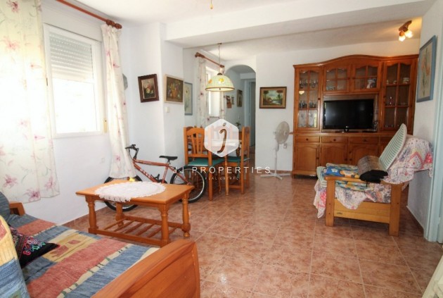 Segunda mano - Villa -
Torrevieja - Los Balcones