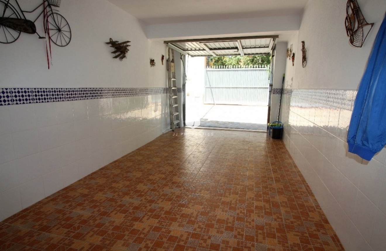 Segunda mano - Villa -
Torrevieja - Los Balcones