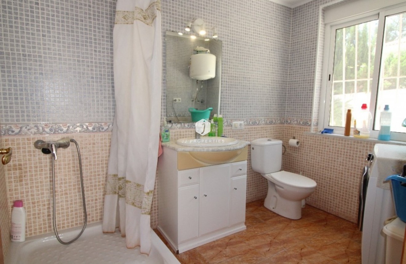 Segunda mano - Villa -
Torrevieja - Los Balcones