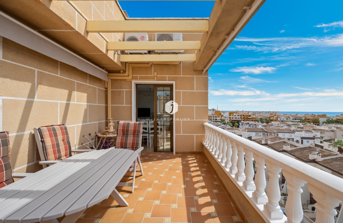 Tweedehands - Appartement / flat -
Punta Prima - Costa Blanca