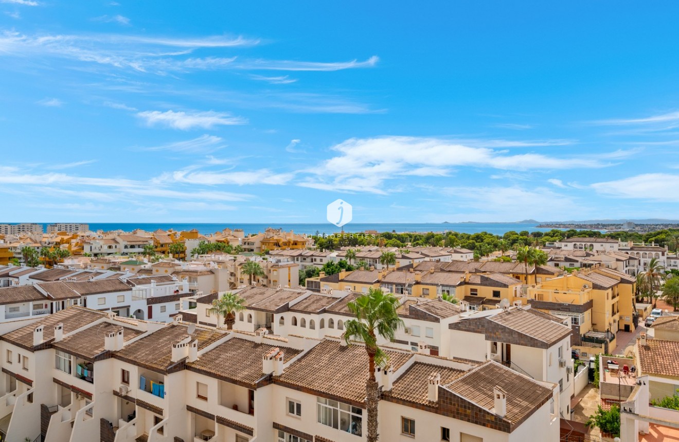 Tweedehands - Appartement / flat -
Punta Prima - Costa Blanca