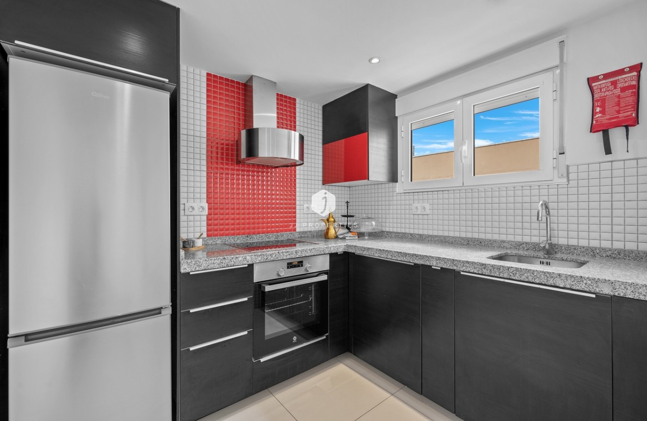 Tweedehands - Appartement / flat -
Punta Prima - Costa Blanca