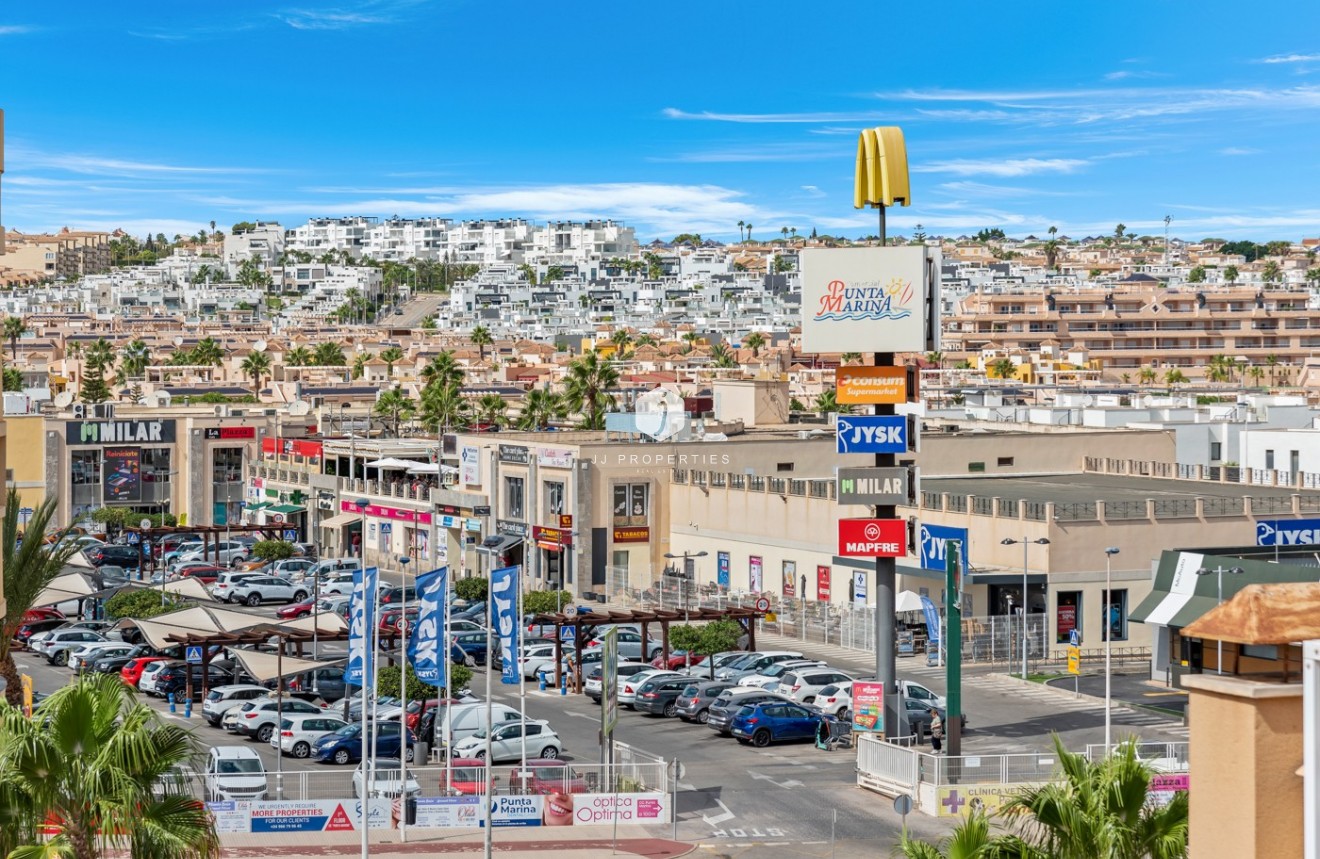 Tweedehands - Appartement / flat -
Punta Prima - Costa Blanca