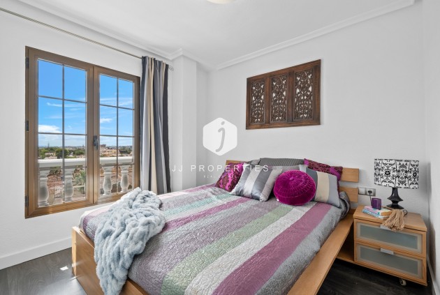 Tweedehands - Appartement / flat -
Punta Prima - Costa Blanca