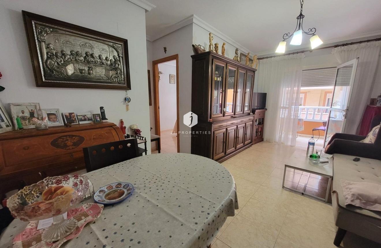 Tweedehands - Appartement / flat -
Torrevieja - Centro