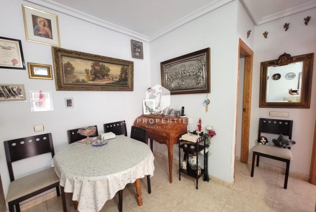 Tweedehands - Appartement / flat -
Torrevieja - Centro