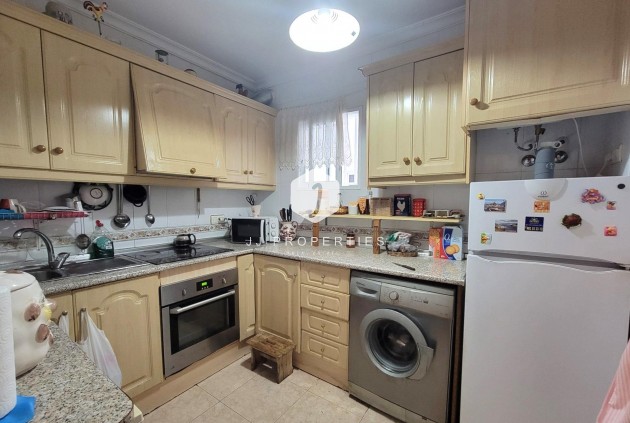 Tweedehands - Appartement / flat -
Torrevieja - Centro