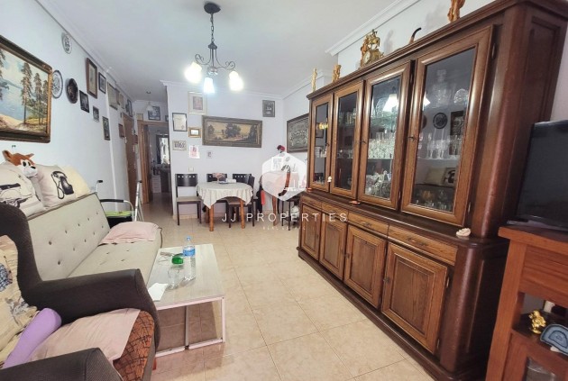 Tweedehands - Appartement / flat -
Torrevieja - Centro