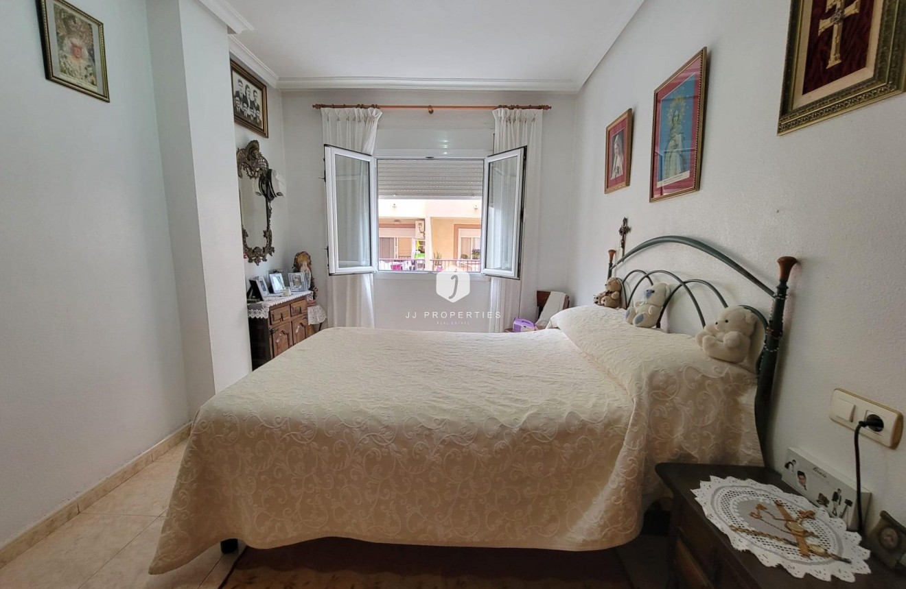 Tweedehands - Appartement / flat -
Torrevieja - Centro