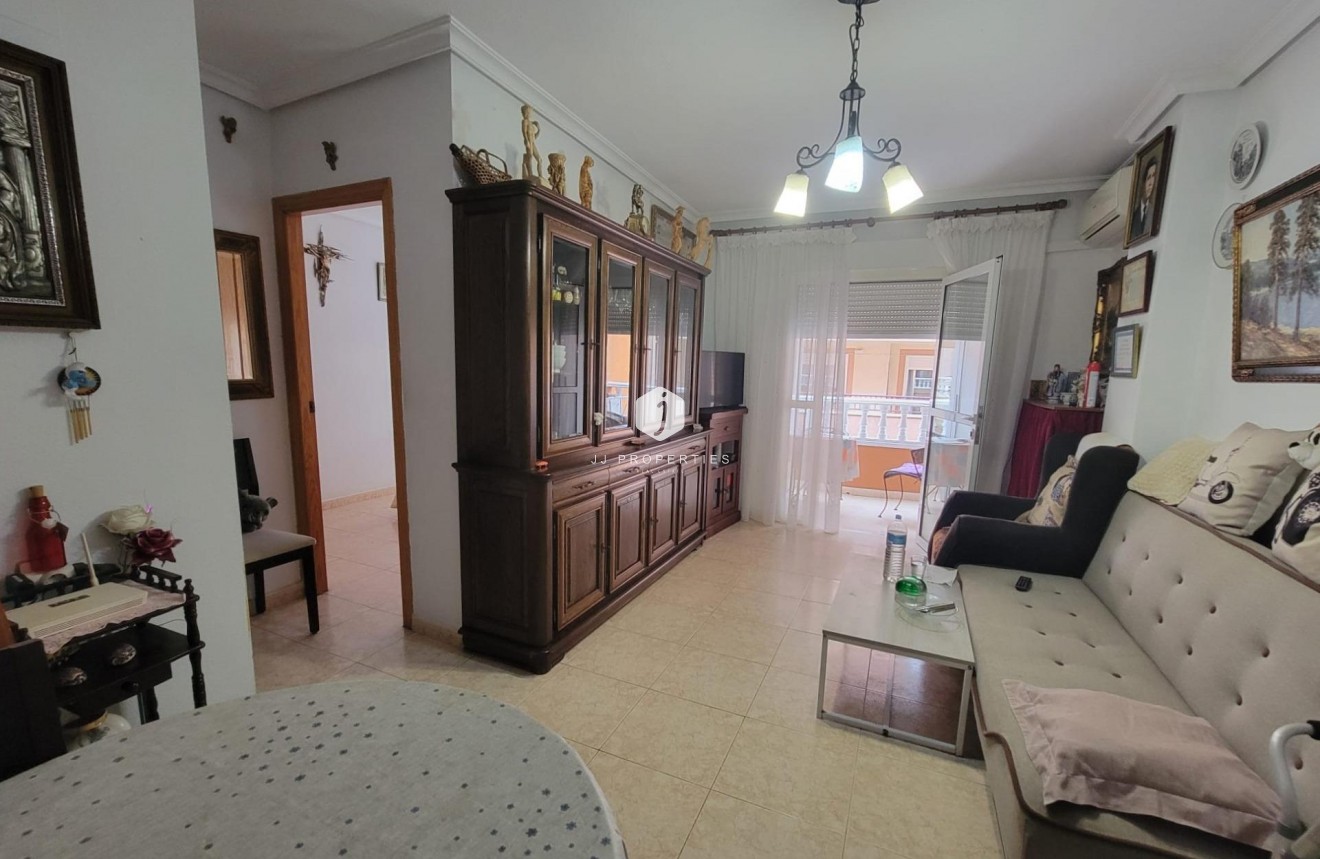 Tweedehands - Appartement / flat -
Torrevieja - Centro
