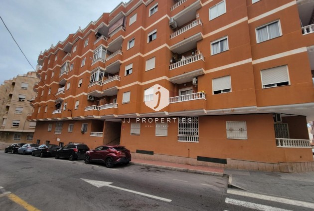 Tweedehands - Appartement / flat -
Torrevieja - Centro