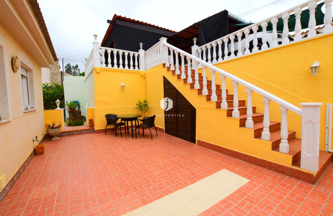 Tweedehands - Villa -
Algorfa - Inland