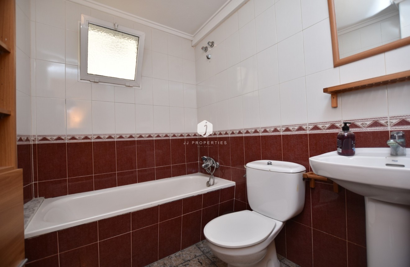 Segunda mano - Apartamento / piso -
Rojales - Inland