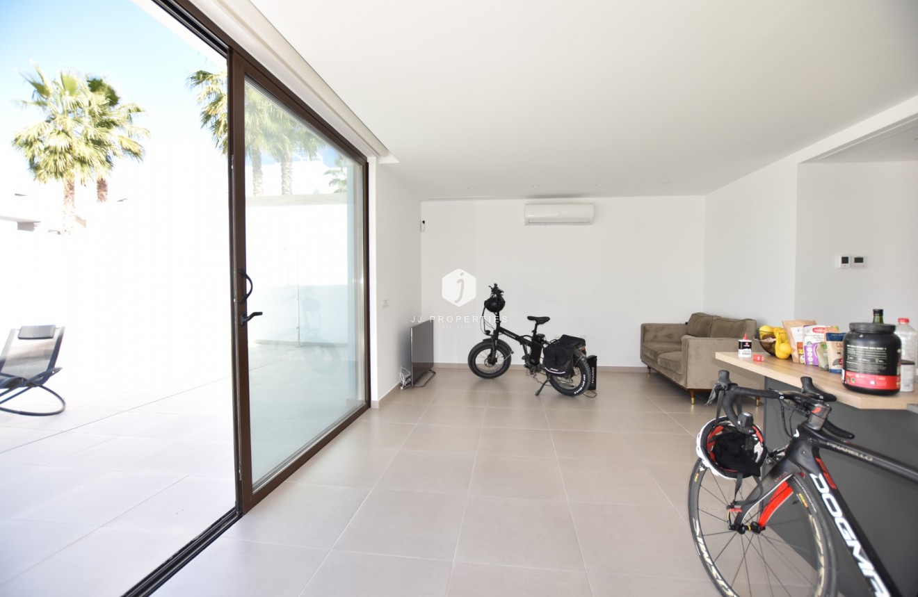 D'occasion - Villa -
Benijofar - Costa Blanca