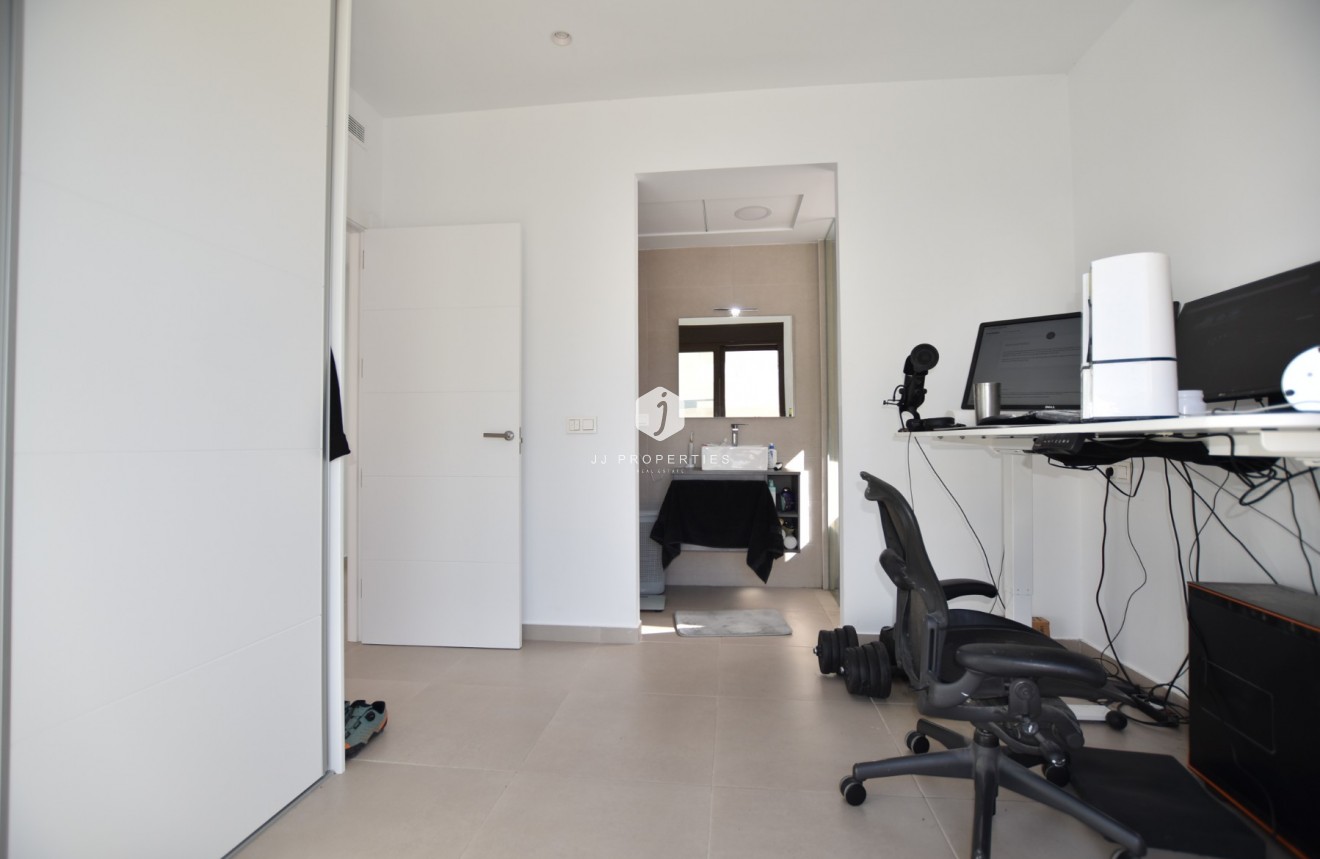 D'occasion - Villa -
Benijofar - Costa Blanca