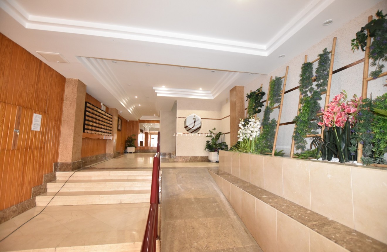 Segunda mano - Apartamento / piso -
Torrevieja - Costa Blanca