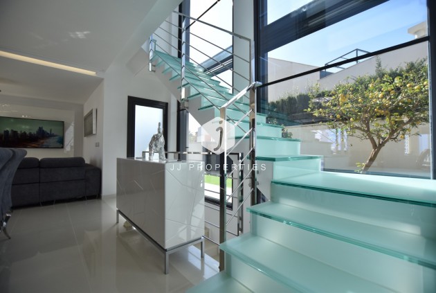 Segunda mano - Villa -
San Miguel de Salinas - Inland